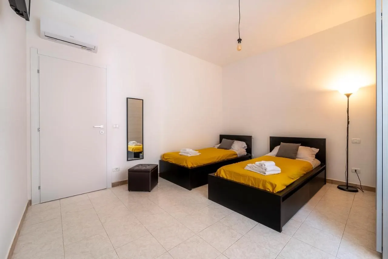 Apartment Shiny Home Verona Italy